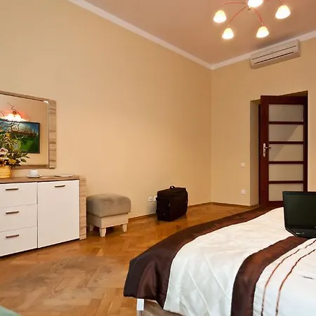 Kamienica Kazimierz فندق كراكوفيا